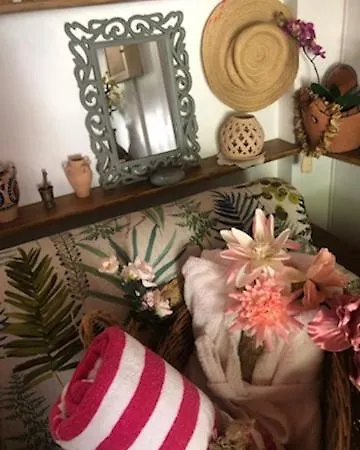 Dépendance De 30m² Dans Maison Avec Entrée Privée * Six-Fours-les-Plages